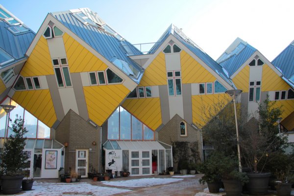 В Словакии строят дома-кубики