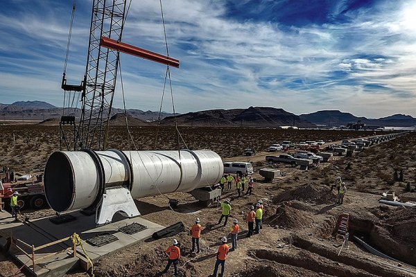 Во Франции начали строить Hyperloop