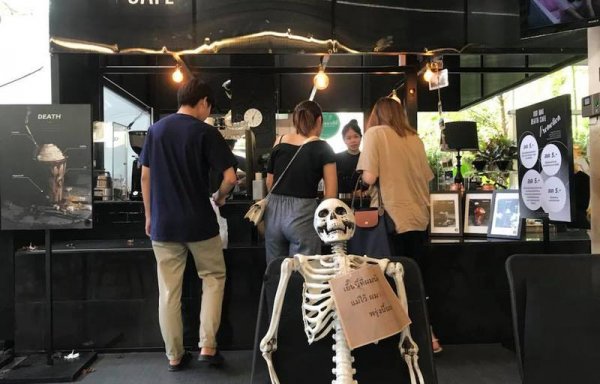 В Бангкоке открыли кафе смерти