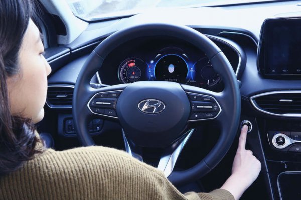 Машины Hyundai начнут запускать с помощью сканера отпечатков пальца